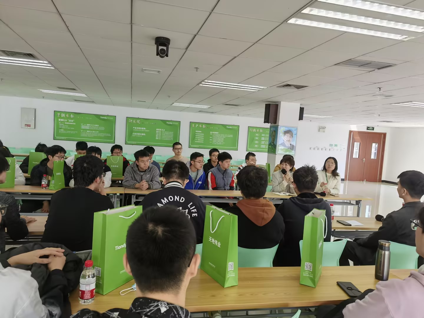 ks��ʱ��վ��(�й���)�ٷ���վ